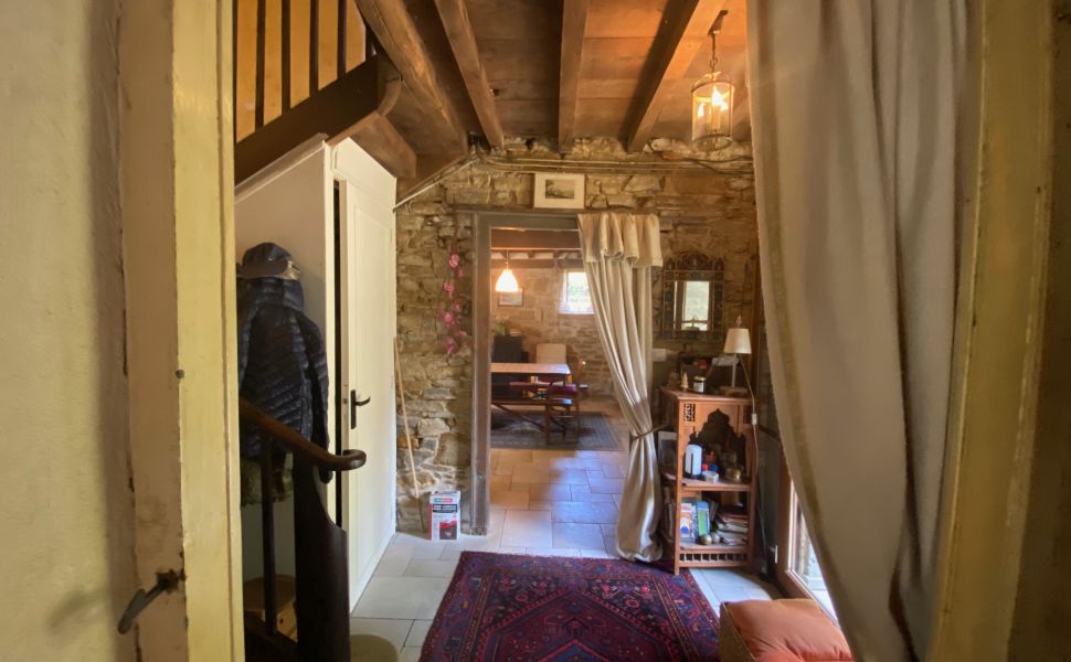 Superb ferme a quatre corps dans les vignes de Jurancon